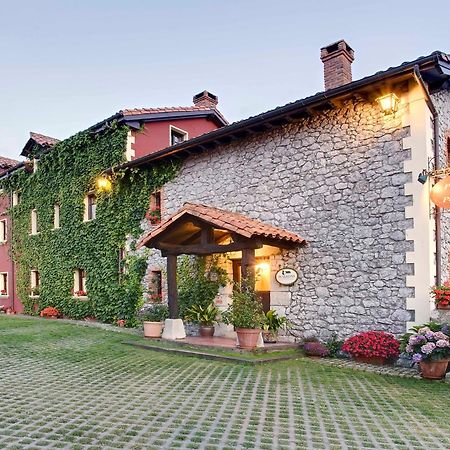 Posada De Педрена Екстер'єр фото