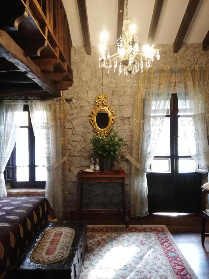 Posada De Педрена Екстер'єр фото