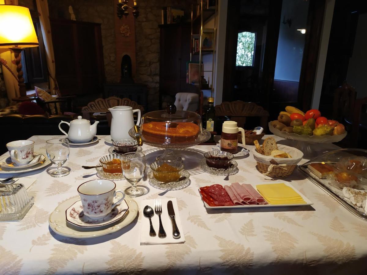 Posada De Педрена Екстер'єр фото