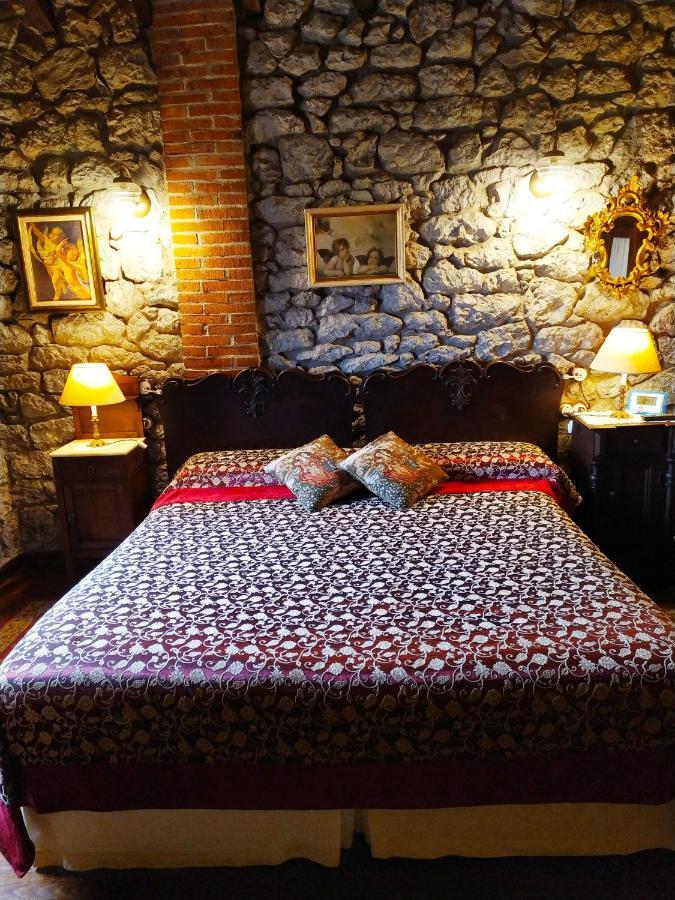 Posada De Педрена Екстер'єр фото